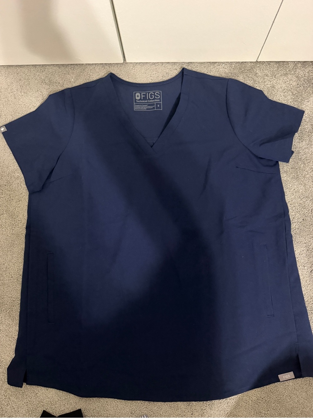 Figs Srub Top in Navy Blue